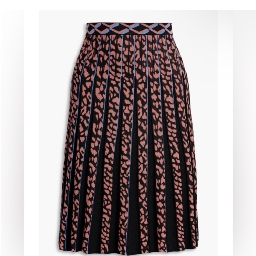 Diane Von Furstenberg Susan Pleated Skirt DVF MSRP $348 Belmont Leopard Pink M